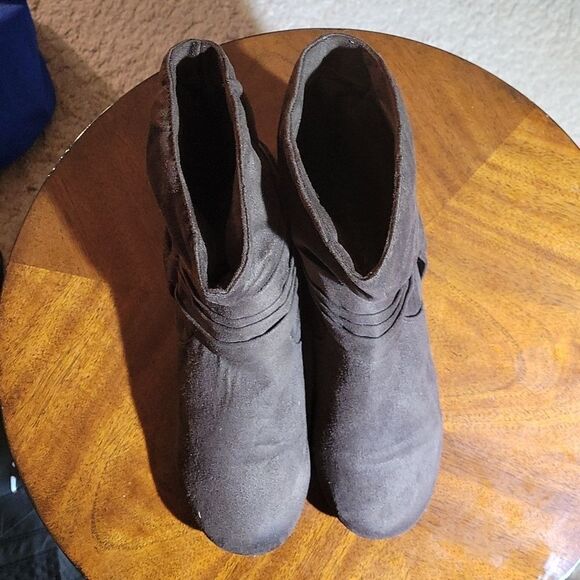 RAMPAGE SLOUCHY FIT SUEDE  ANKLE BOOTS R3 - Picture 2 of 13